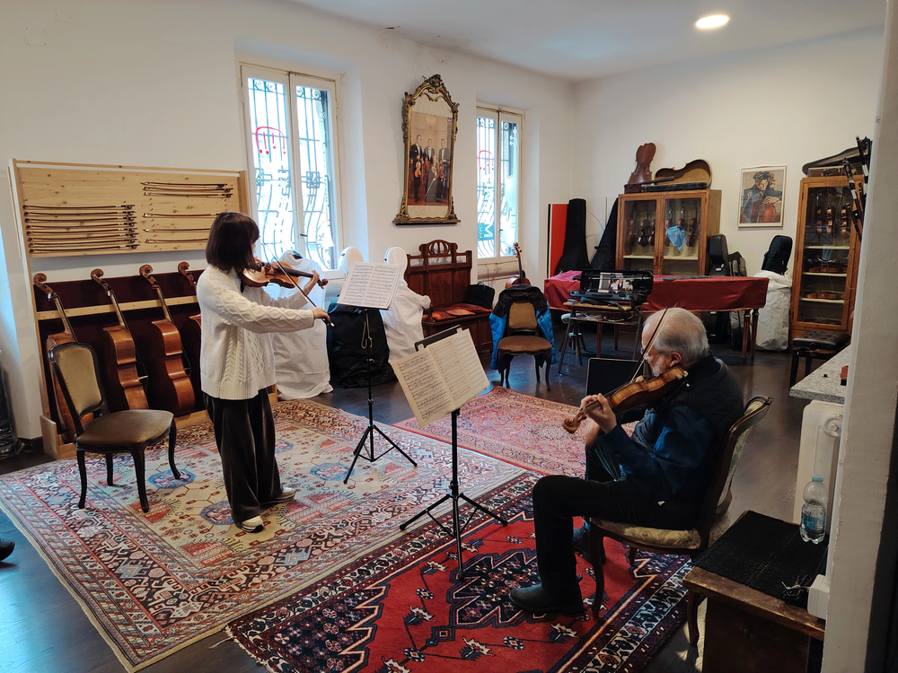 Another moment from the masterclasses held at Mamu, Magazzino Musica